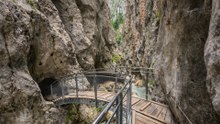 HöllentalKlamm Germany: Explore the Stunning Gorge in Garmisch Partenkirchen