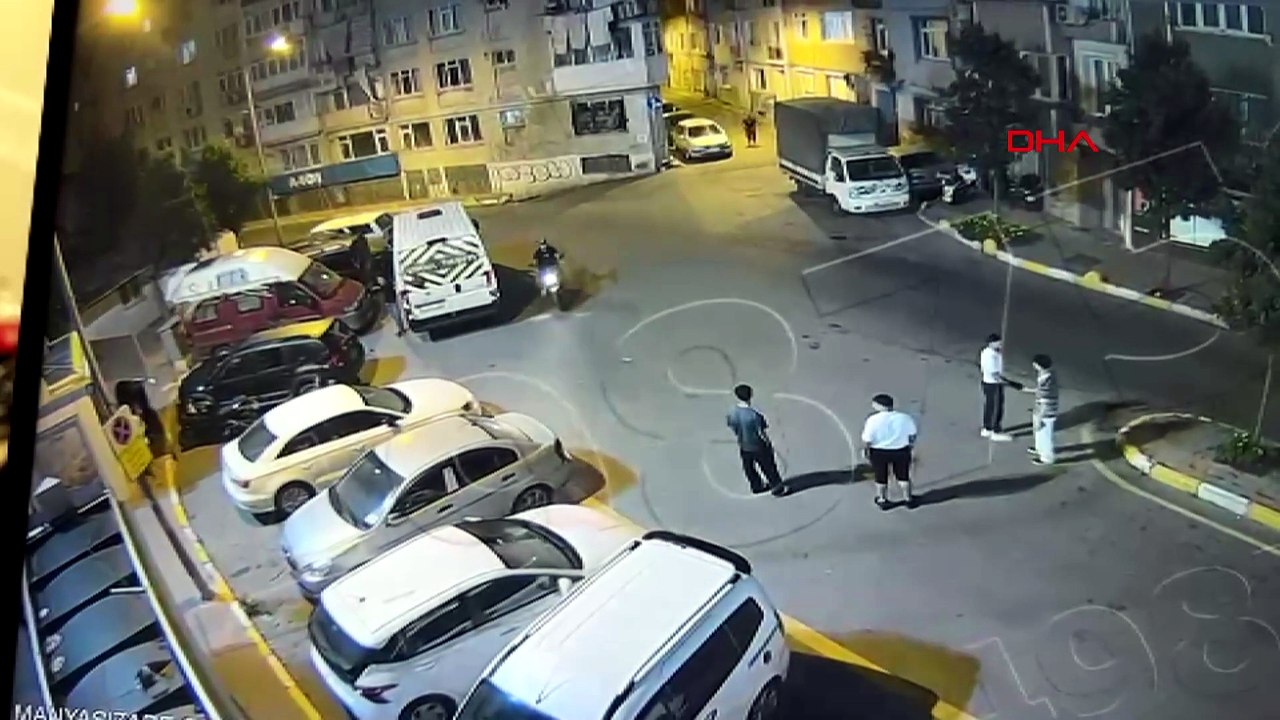 Fatih'te 19 yaşındaki Ali'nin bıçakla öldürüldüğü kavganın görüntüleri ortaya çıktı: 8 gözaltı