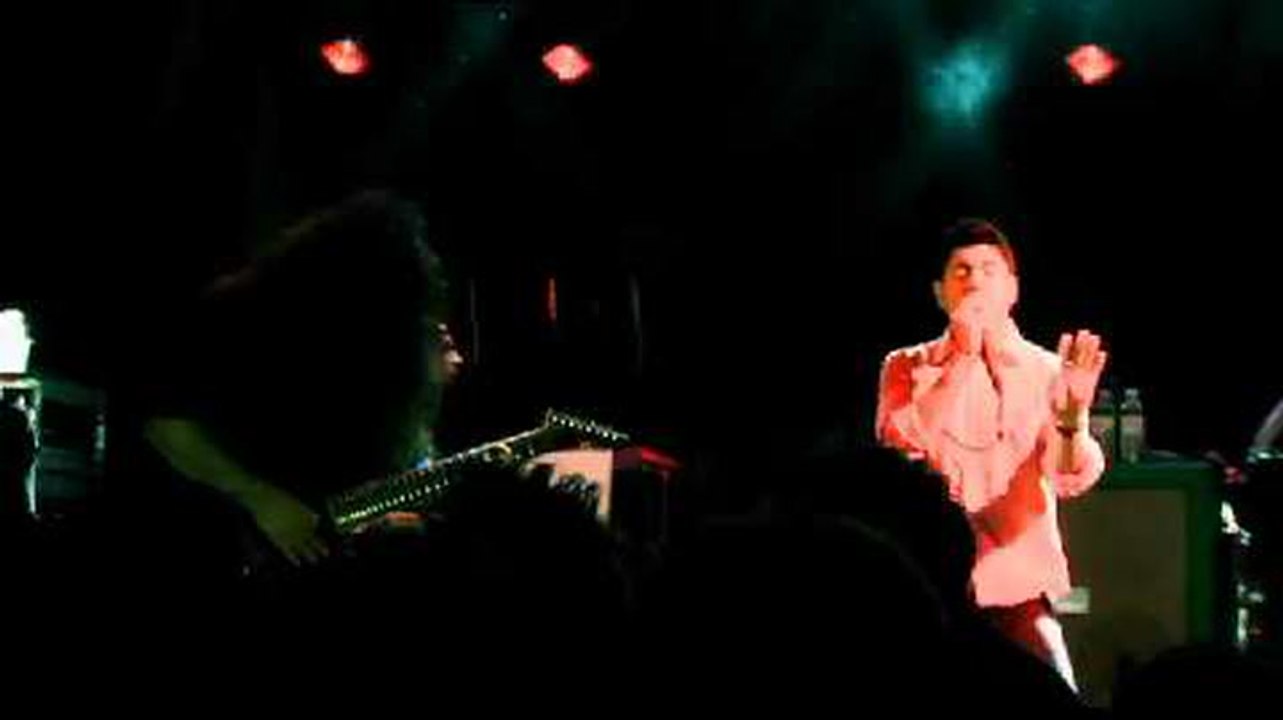 Deftones- 'Rocket Skates' (Live at ULU)