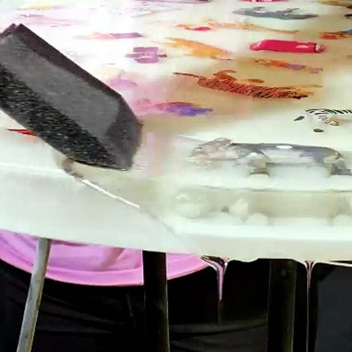 Kids toys on a resin table top! 🧸🚗