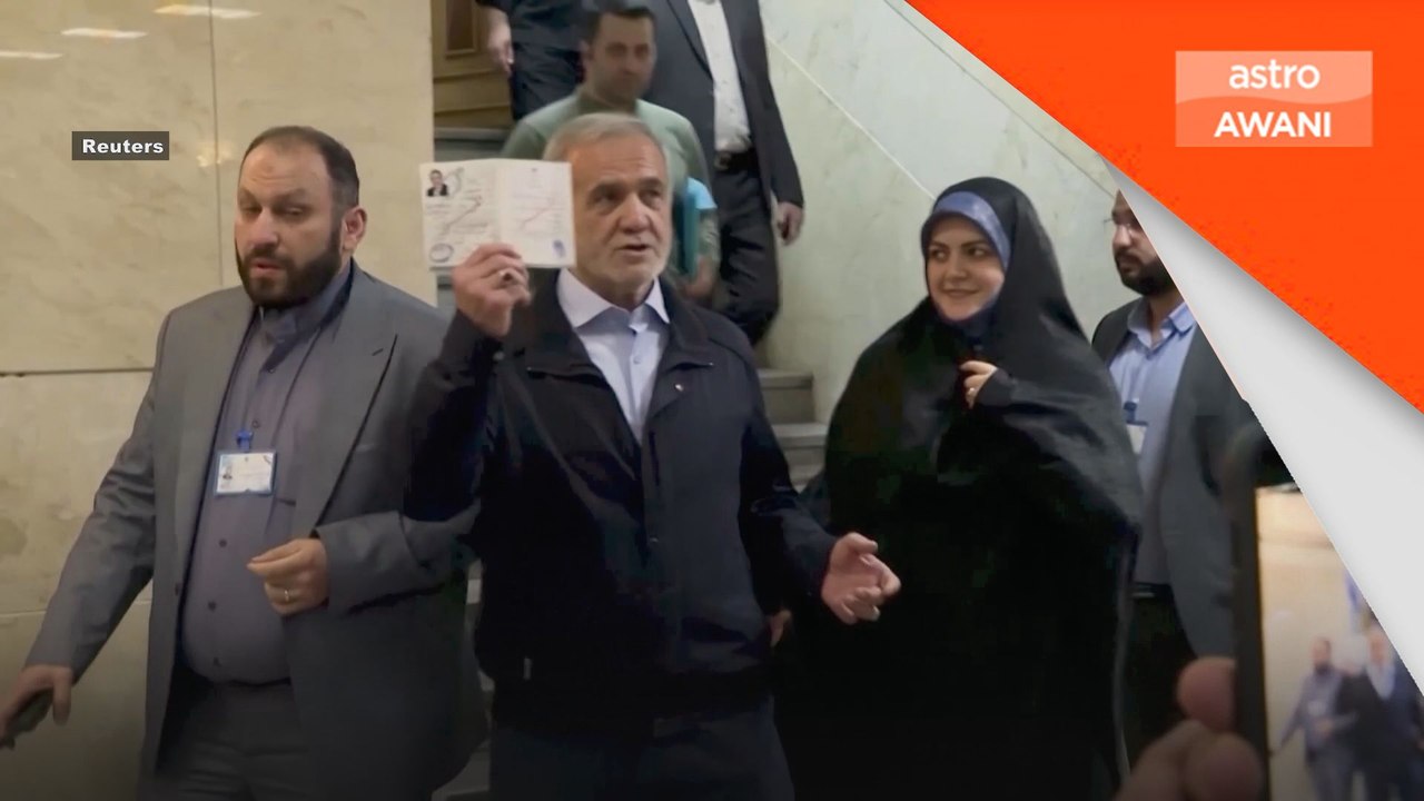 Pezeshkian kekal terajui Iran, nafi dakwaan mahu berundur
