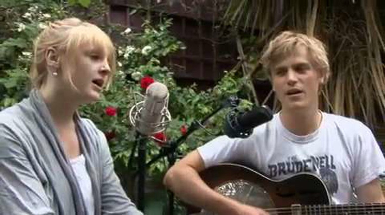 Johnny Flynn & Laura Marling - 'The Water'