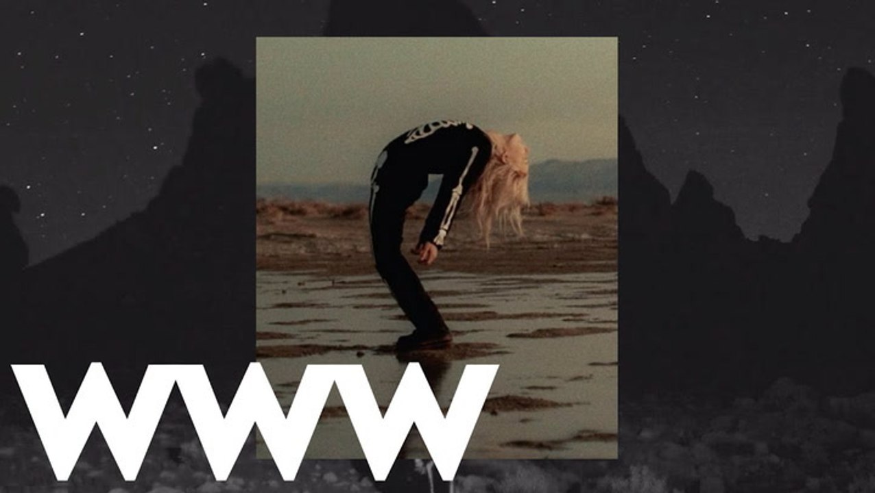 Phoebe Bridgers | Behind The Looks | Who What Wear