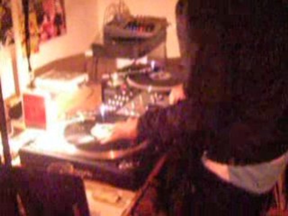 DJ MOK