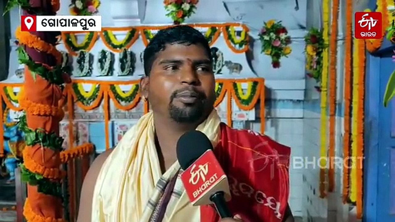 ଗୋପାଳପୁର ଧବଳେଶ୍ୱର ପୀଠରେ ରାଷ୍ଟ୍ରପତି ଦ୍ରୌପଦୀ ମୁର୍ମୁ, ମହାଦେବଙ୍କ ଦର୍ଶନ ସହ କଲେ ପୂଜାର୍ଚ୍ଚନା