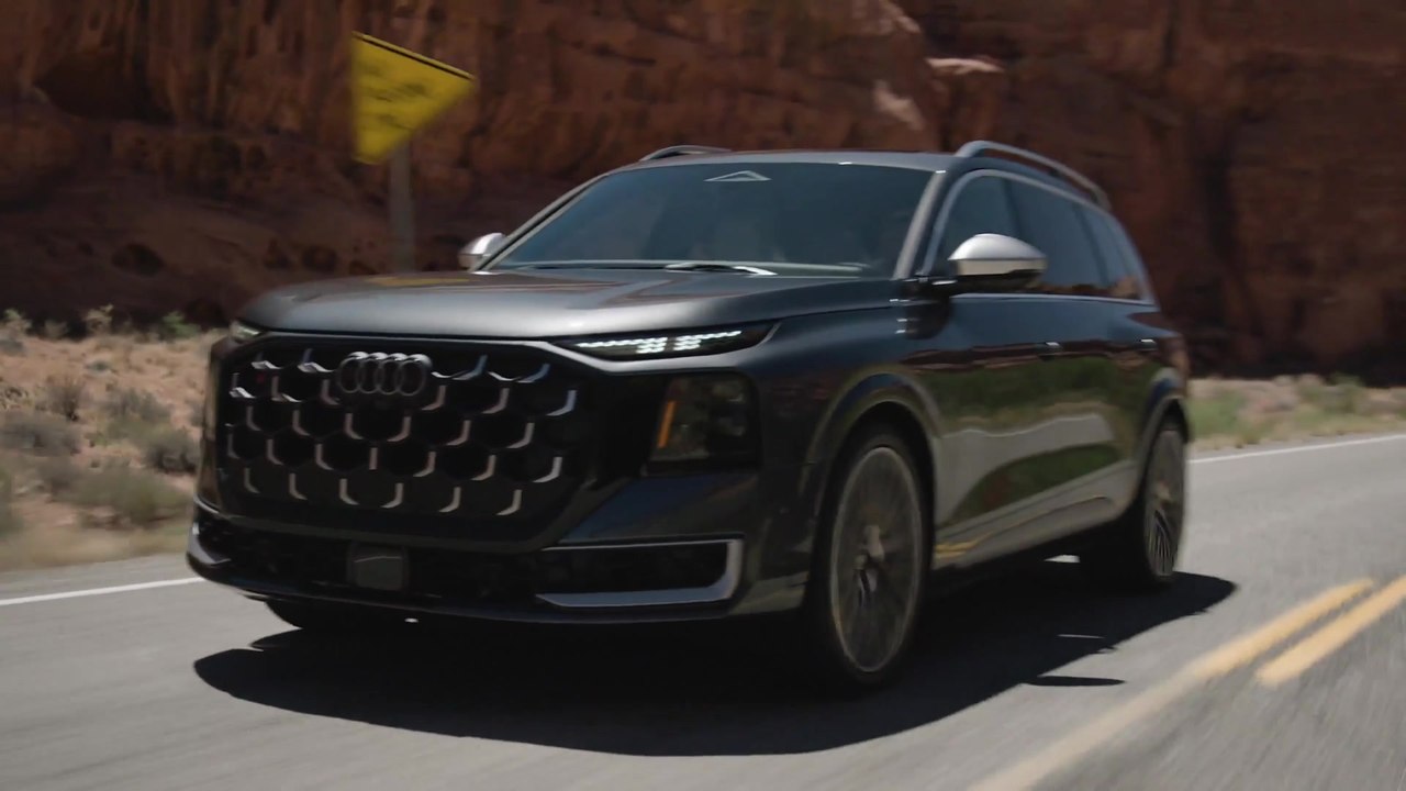 Audi SQ9 SUV Driving Video