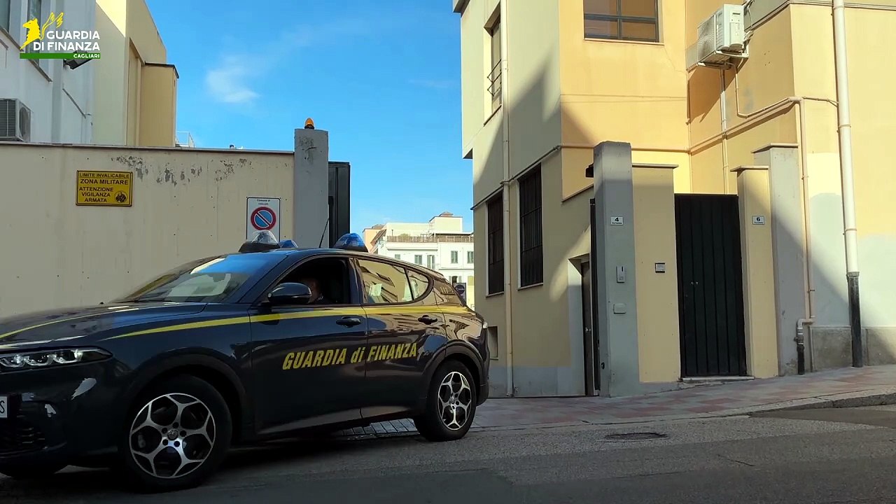 Cagliari, 15mila prodotti fuori norma sequestrati dalla Guardia di Finanza