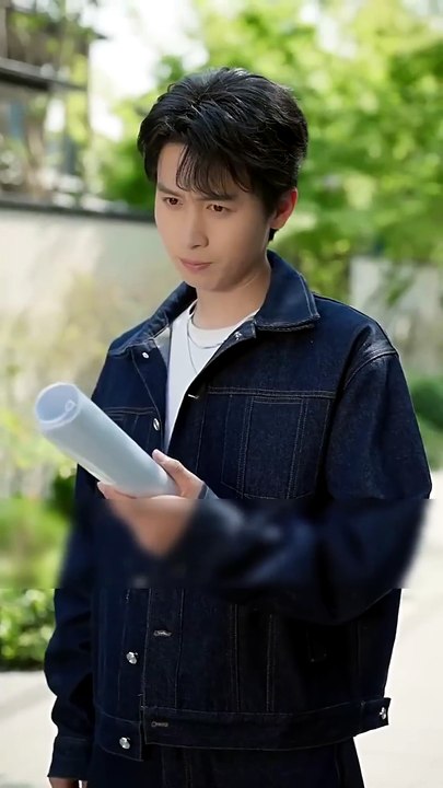 Reborn with genius intellect, he wins the heart of his disabled wife.Chinese