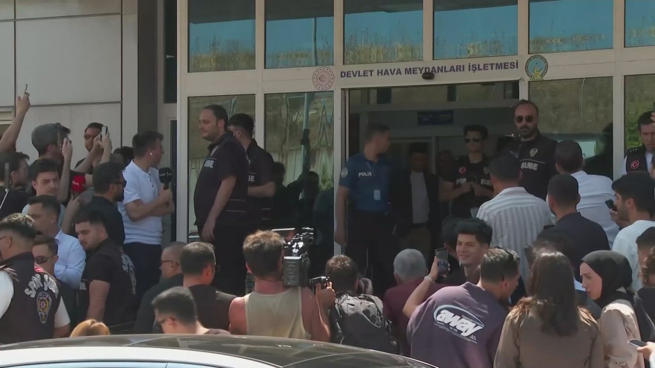 Salah's welcome