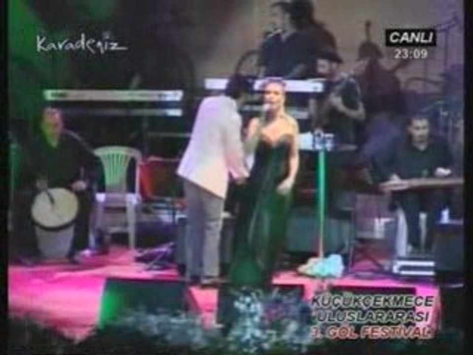 Gülben Ergen - Kücükcekmece Konseri (2)