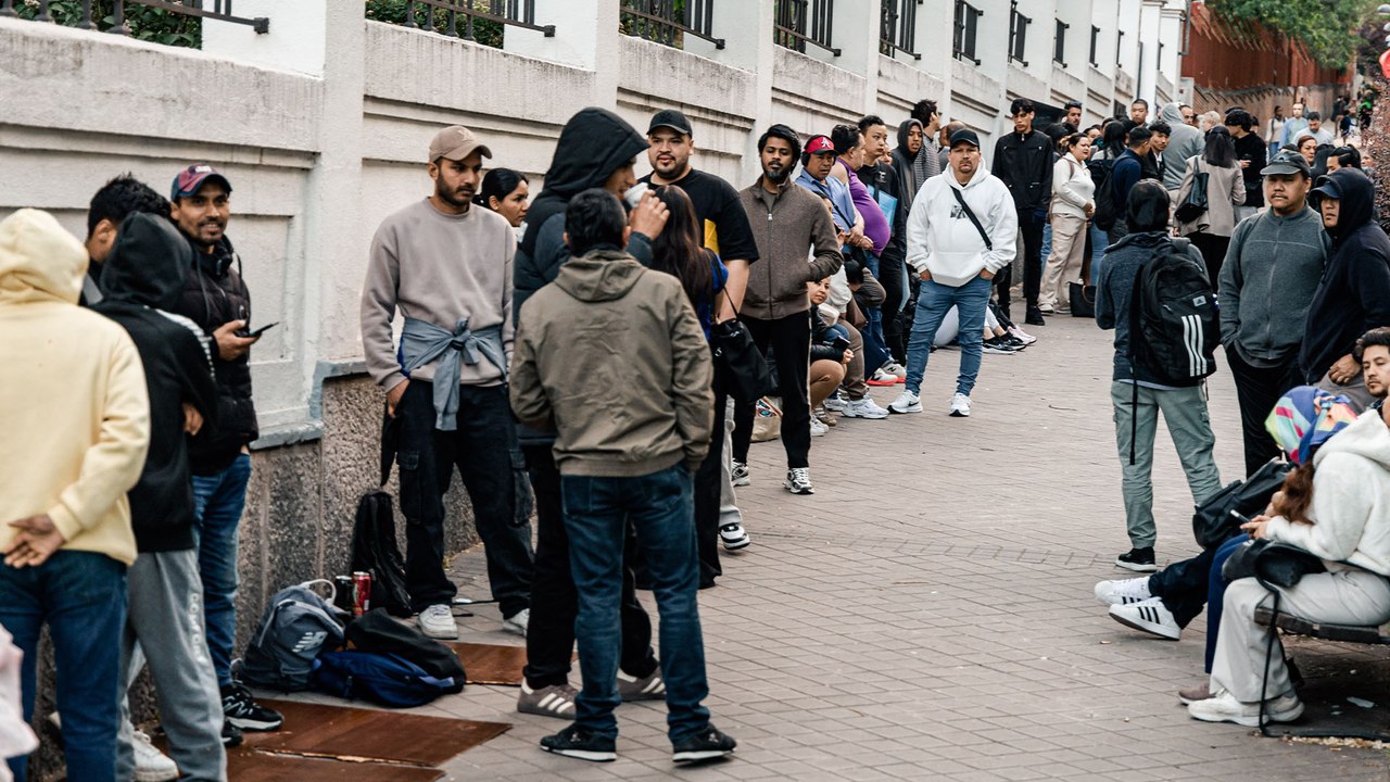 El 70% de los extranjeros regularizados por el Gobierno no se ha afiliado a la Seguridad Social y más de medio millón ni cotiza