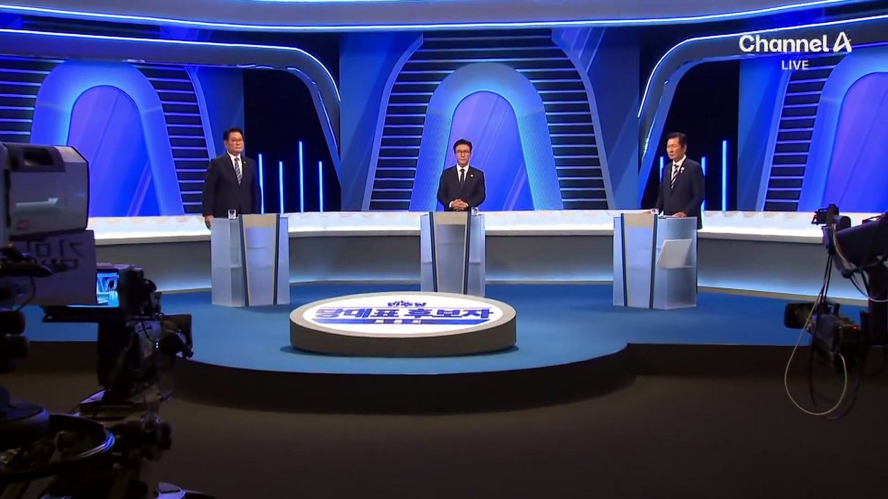 정청래 “18년 가출” vs 김민석 “불교 비하로 대선 패배”