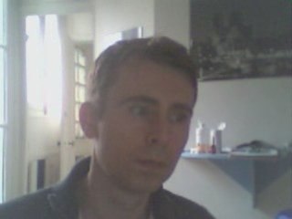 Wiwi égratigne "Lonely tears in Chinatown"