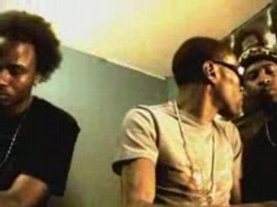 Vybz_kartel-trailer_load_a_money