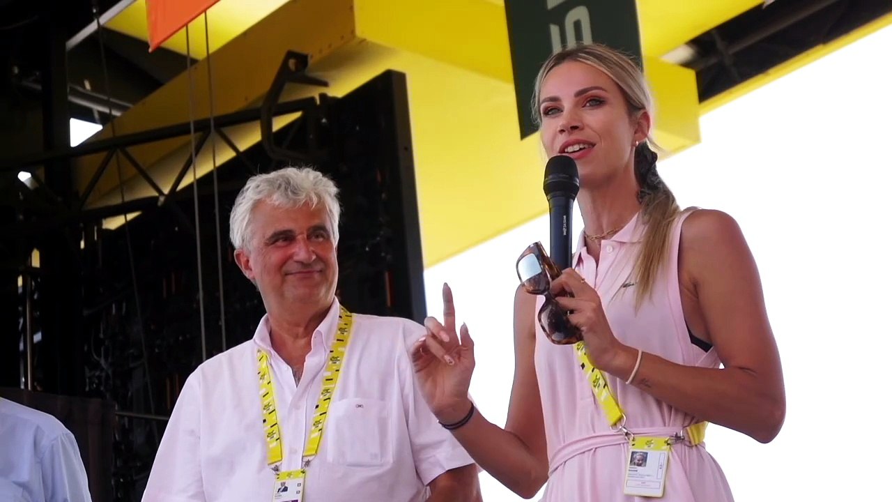 TOUR DE FRANCE FEMMES : Marion Rousse au micro
