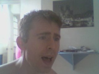 Wiwi égratigne "Robot"