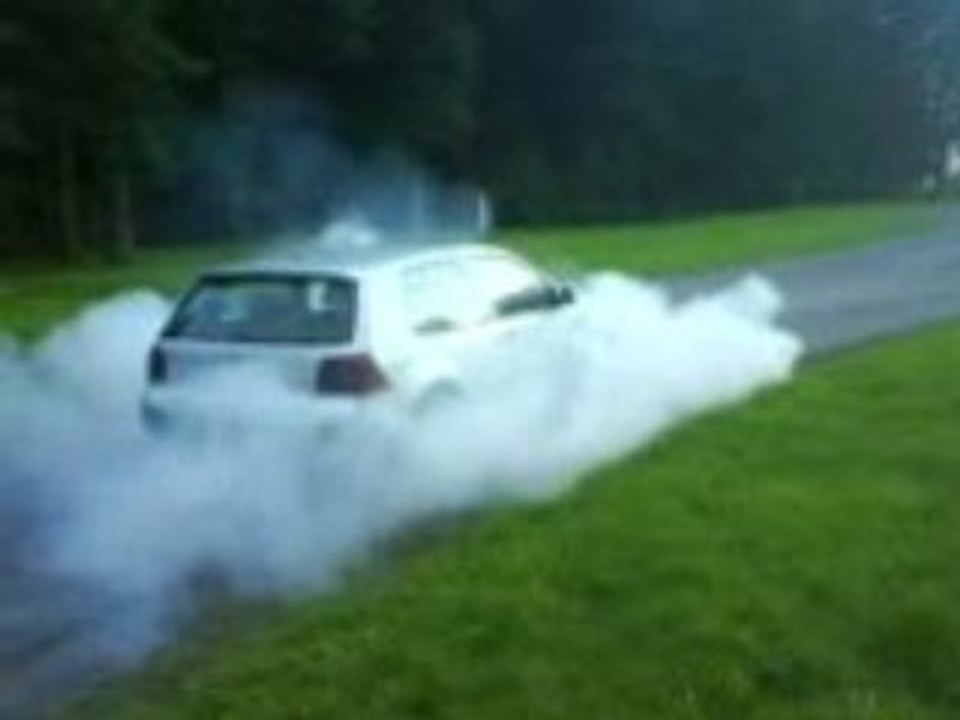 petit burn golf 4 gti