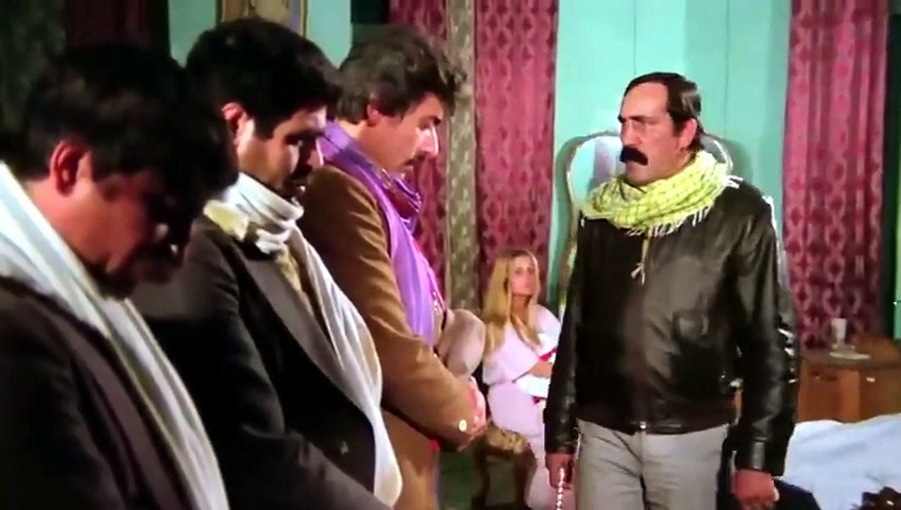 1982 Kaçak FATMA GİRİK TARIK AKAN Türk Filmi İzle [Full Movie]