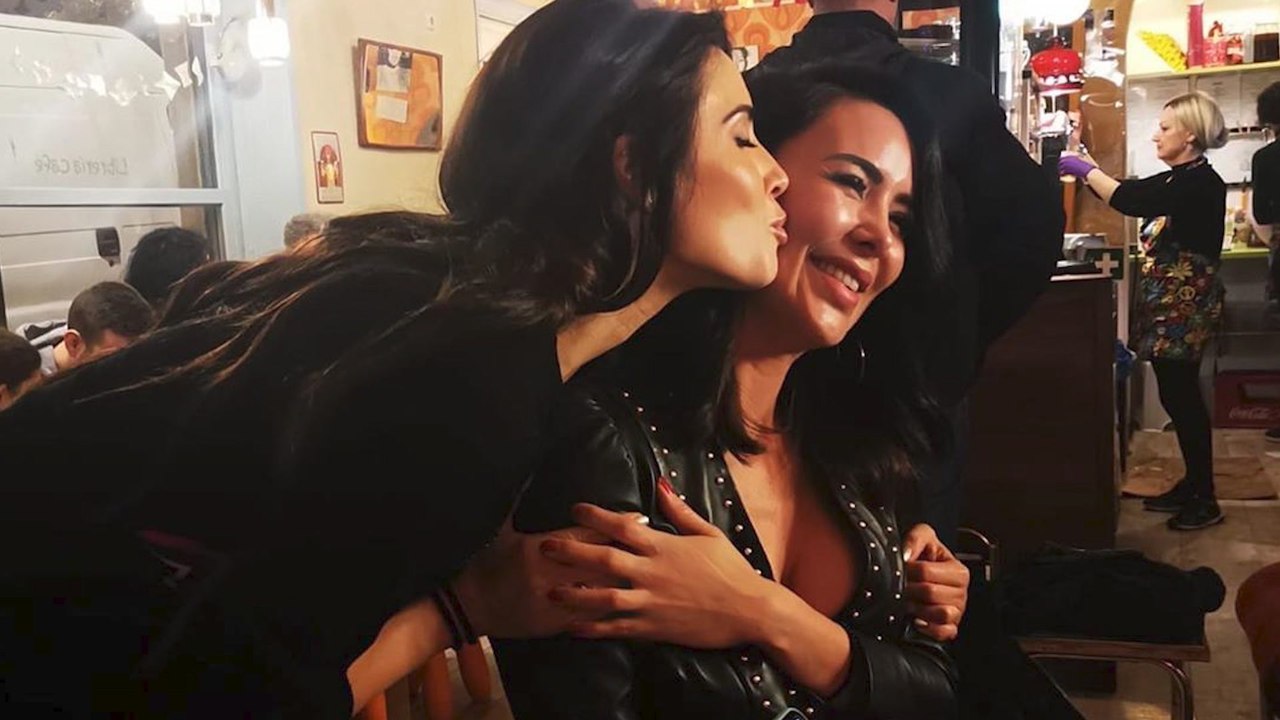 Pilar Rubio le pone 'rock and roll' a su cuarto embarazo en un concierto con amigos