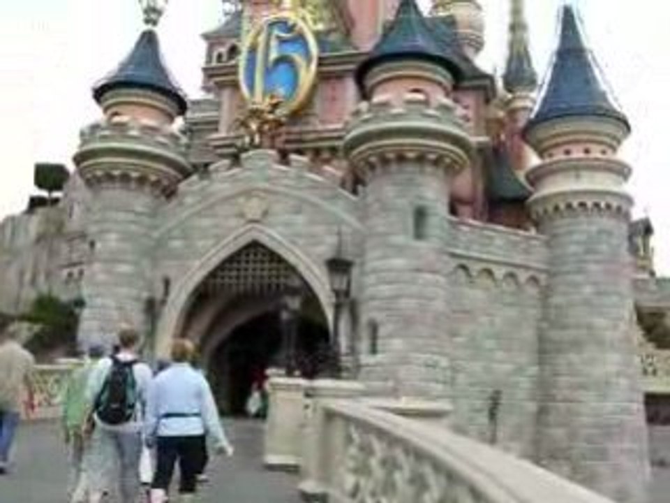 Park Atmosphere_3 - Disneyland Resort Paris