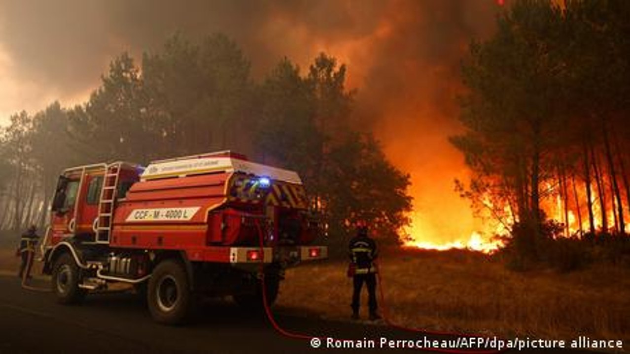 France: fighting the wildfires