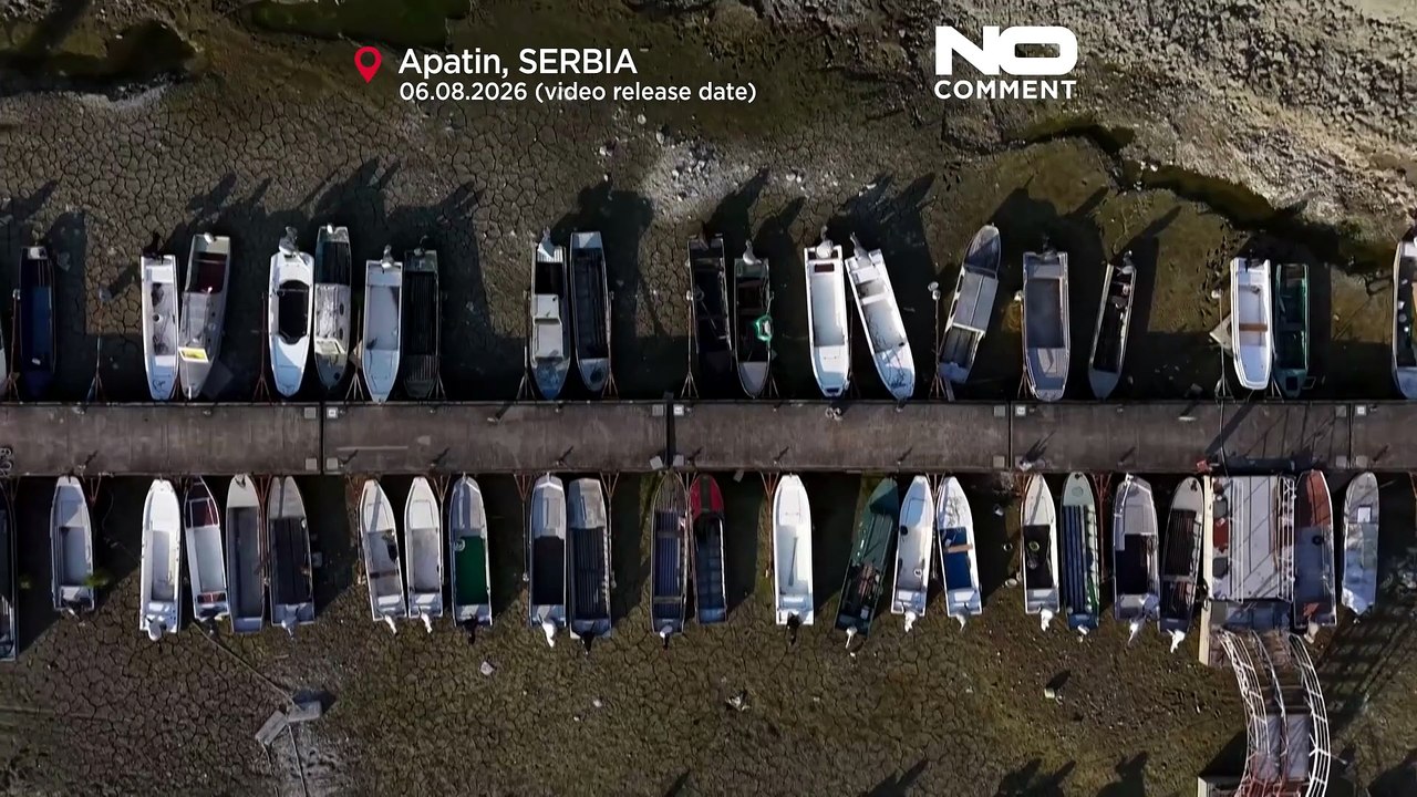 Record-low Danube exposes sandbanks, strands boats in Serbia