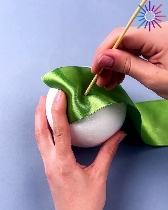 Craft the cutest ribbon ball for any occasion! 🎀🎉