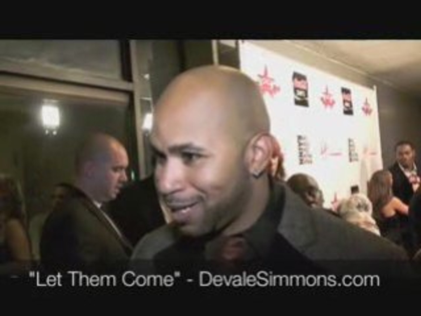 ⁣Devale Simmons * Red Carpet Celebrity Fashion Show * RAINN