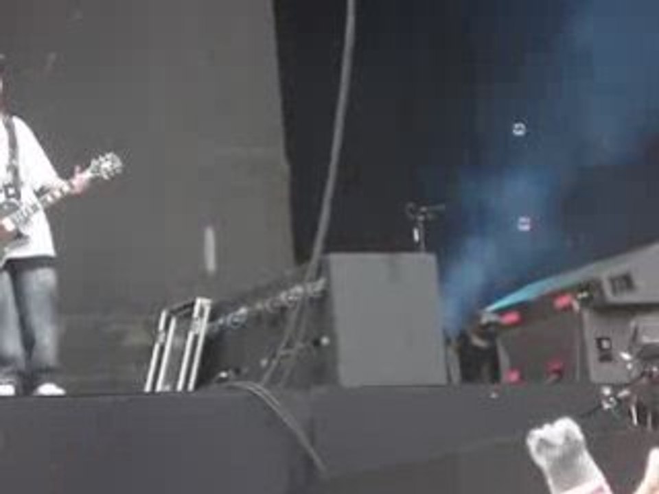 13.O7.O8 / Werchter Boutique : Tom juste devant nous!