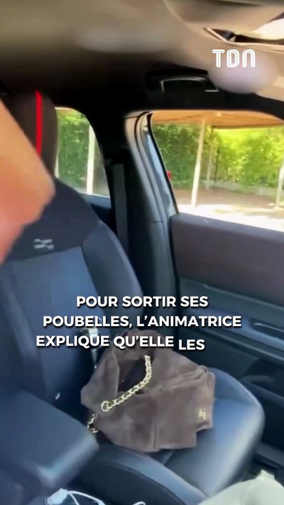 Karine Le Marchand surprend avec sa drôle de technique pour sortir les poubelles
