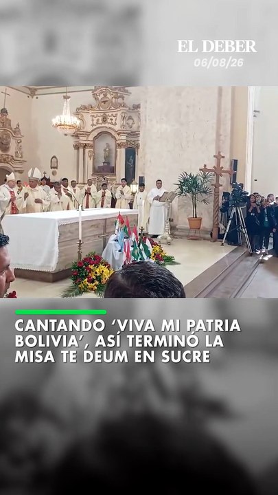 Cantando ‘Viva Mi Patria Bolivia’, así terminó la misa Te Deum en Sucre