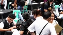 Unemployment rises slightly to 4.9% as fresh grads struggle to find jobs