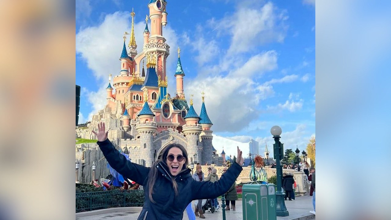 El fantástico viaje de Malú a Disneyland París entre princesas, ¿y con su hija Lucía?
