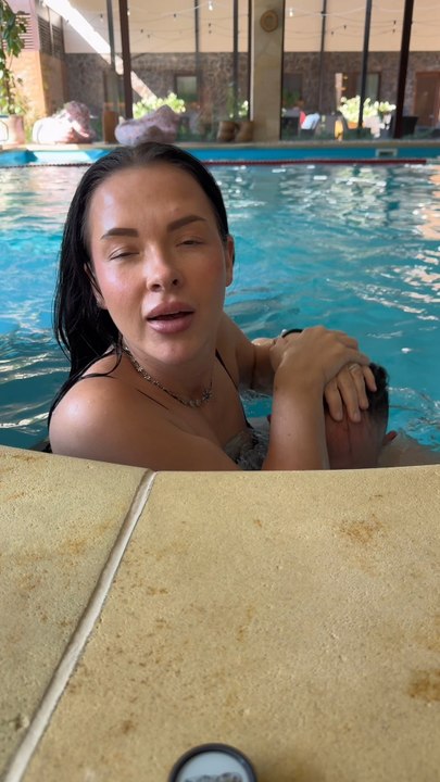On fait la trend de la piscine 😂