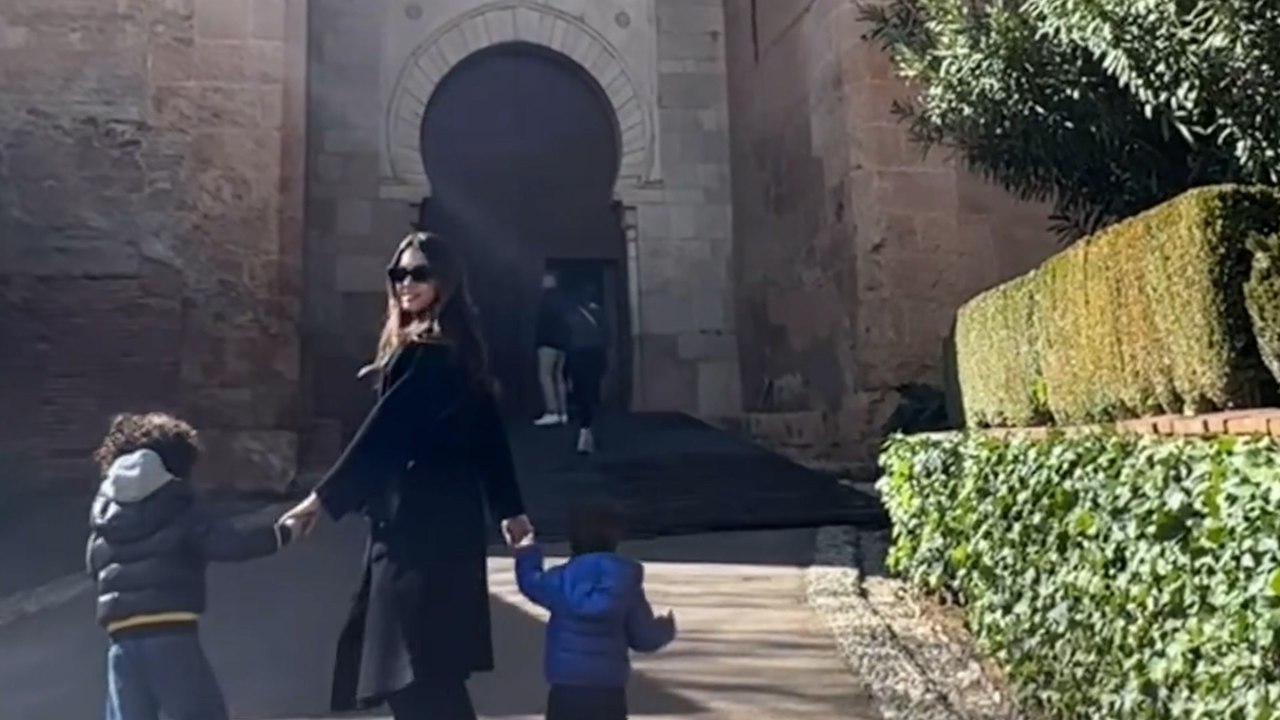 Hiba Abouk recupera la sonrisa en Granada junto a sus dos hijos: 'He pasado una de las mejores vacaciones de mi vida'