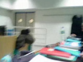 Qu'est ce que je fous ici!