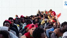 Será a crise de Ceuta a maior travessia ilegal de fronteiras de sempre para a UE?