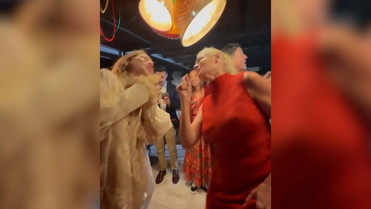El vídeo de Belén Écija bailando con su madre, Belén Rueda, en su fiesta de pedida