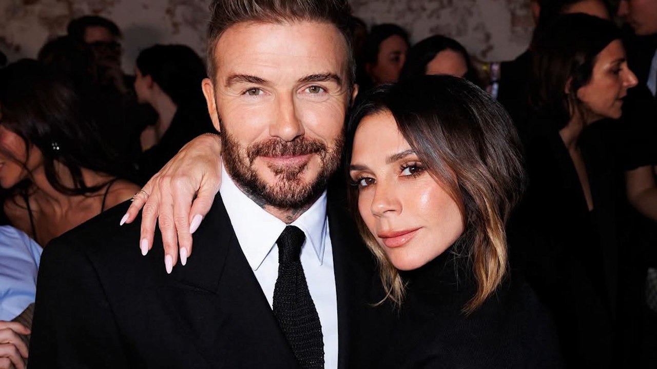 Clip Victoria Beckham Autumn Winter Horizontal