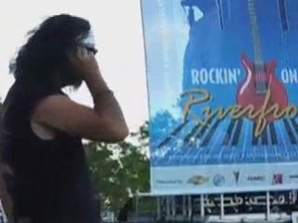 GADGET GRRL GLIMPSES # 7