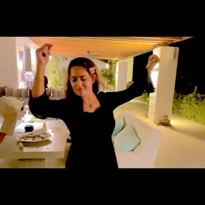 Salma-hayek-video-2