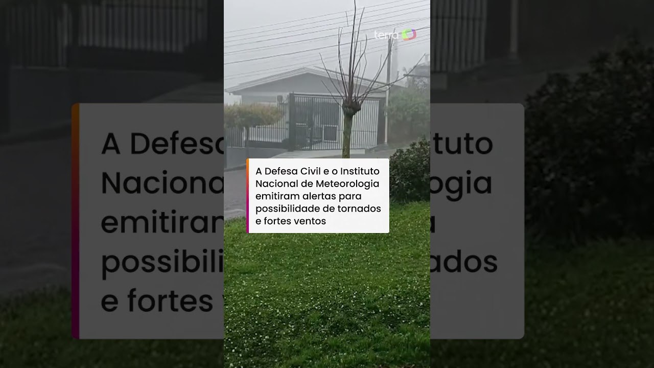 Chegada de ciclone provoca granizo e afeta mais de 100 casas no RS #shorts