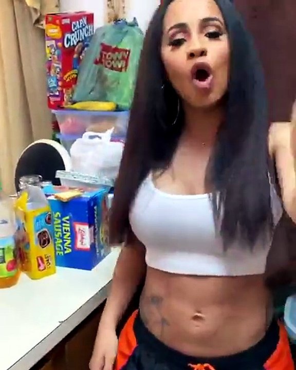 Cardi B toned abs