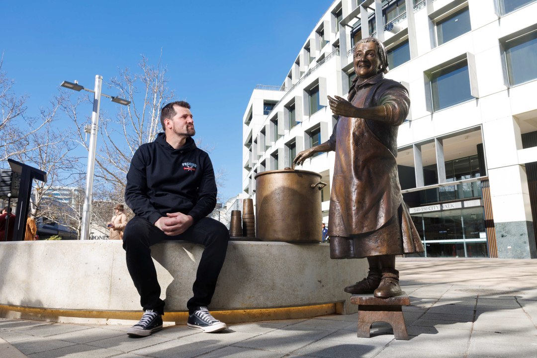 Statue of Canberra's Soup Kitchen Lady unveiled
