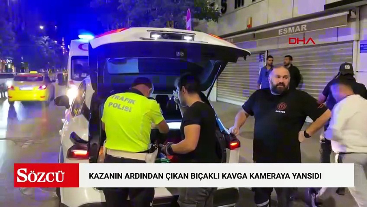 Eskişehir'de kazanın ardından çıkan bıçaklı kavga kameraya yansıdı: 2 yaralı