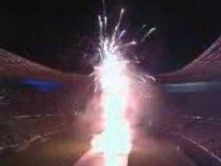 Enorme feu pour le titre BON ANNIVERSAIRE LES BLEUS!!!