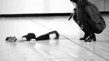 Selena Gomez AMA little guest