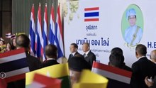 'สส.ปชน.' ตะโกน ถาม 'มิน อ่อง ไลง์' ปมสันติภาพ  ระหว่างเยือนรัฐสภา