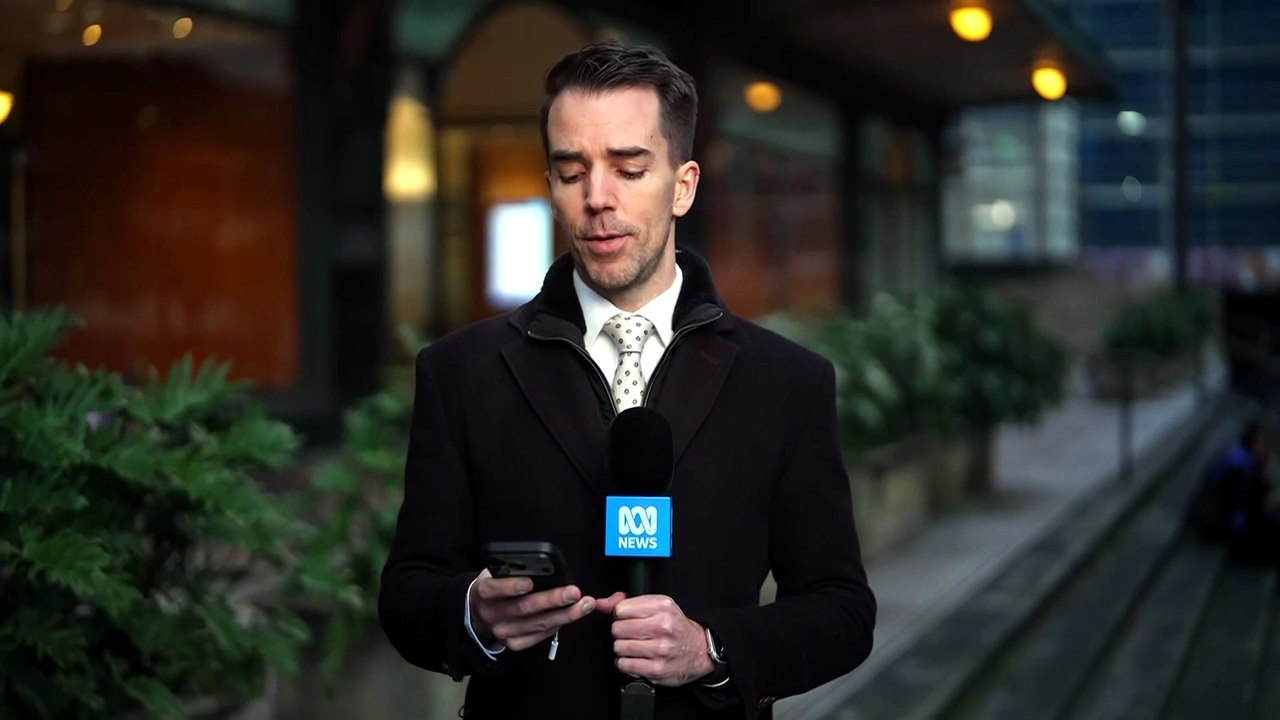 Complaint denies trying to humiliate Mr Jones