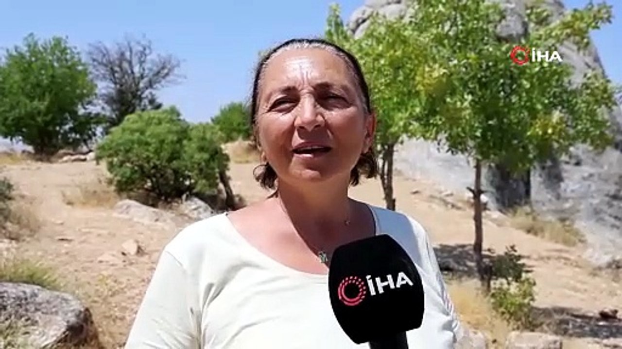 Sıcaktan bunalan yerli ve yabancı turistler Türkiye'nin ''Buzluk Mağarası''na akın etti